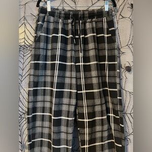 Straight leg baggy black and white plaid drawstring pants